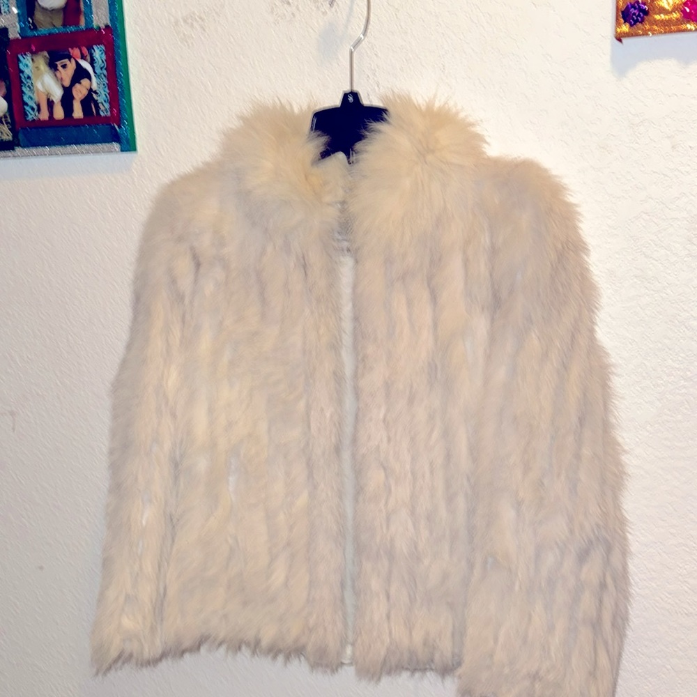 Saga Fox Fur Coat. Ladies Size Medium